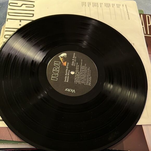 Ronnie Milsap "Inside Ronnie Milsap" [RCA AHL1-4311] Vinyl LP - Picture 4 of 7